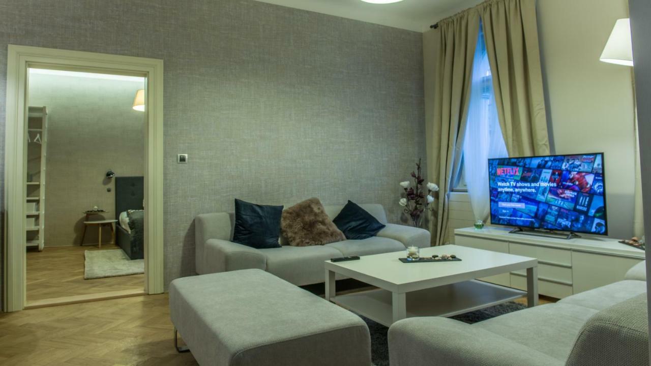 Exclusive 3 Bedroom Top-Notch Flat, Great Location Prague Exterior photo